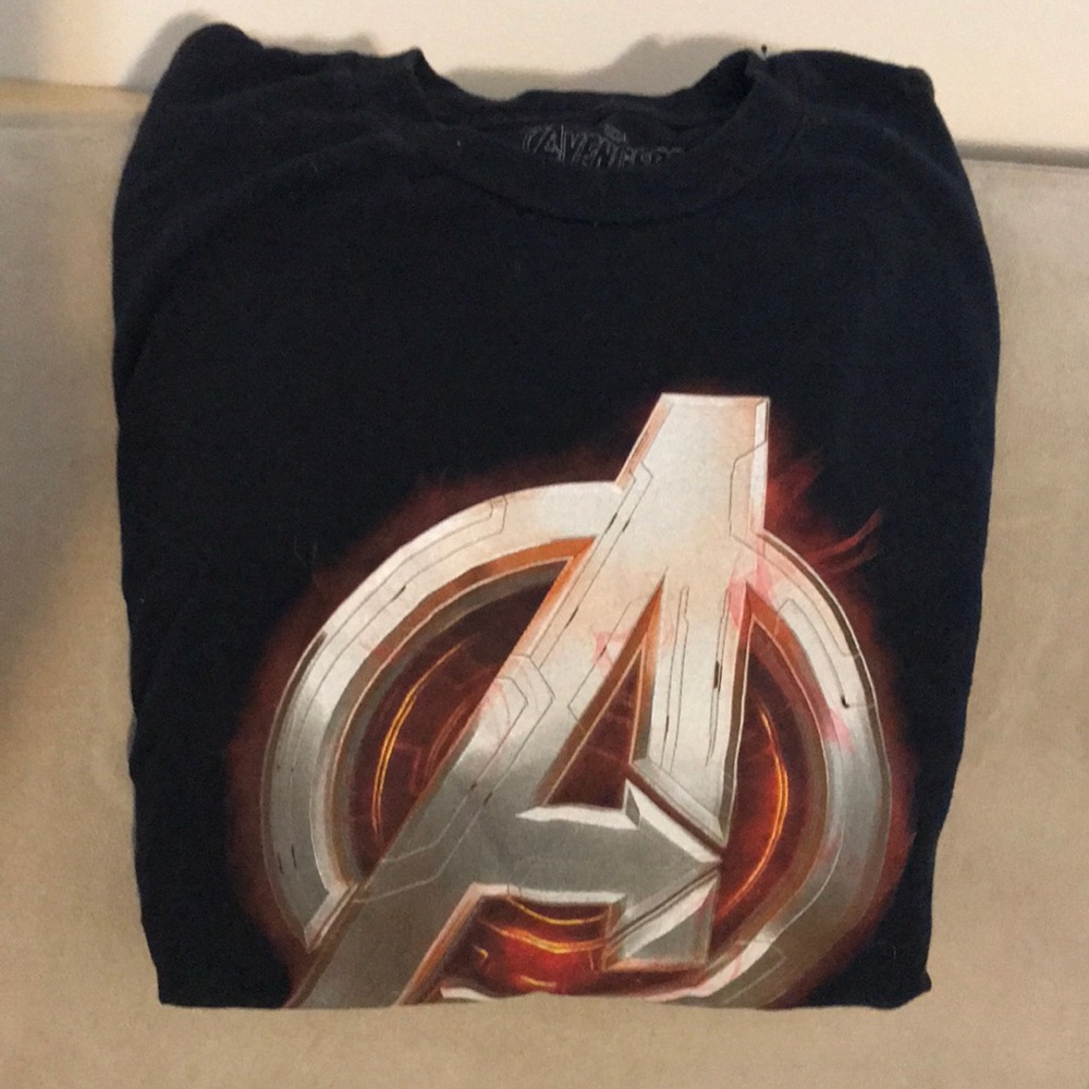 Avengers logo t-shirt